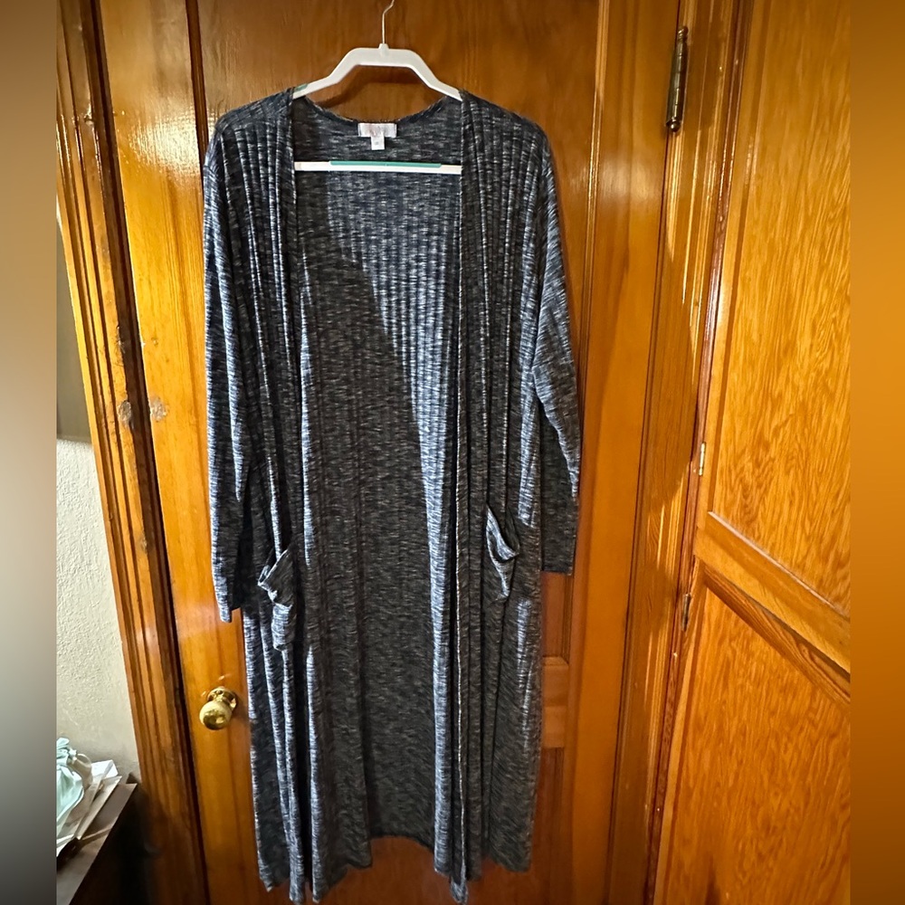 LuLaRoe Large Sarah